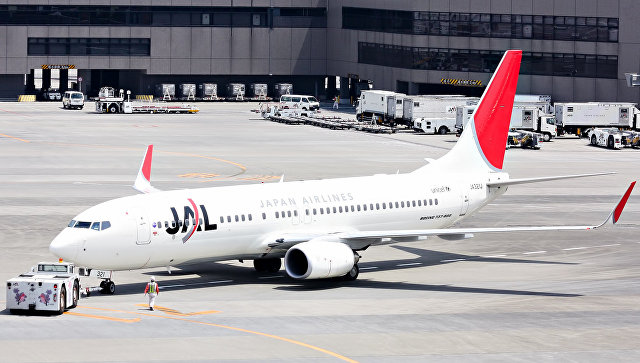 Авиакомпания JAL 12 раз за год задерживала рейсы из-за нетрезвых пилотов
