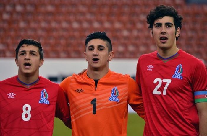 Бывший вратарь сборной Азербайджана завершил карьеру в 21 год