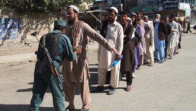 Во время выборов в Афганистане погибли более 50 человек
