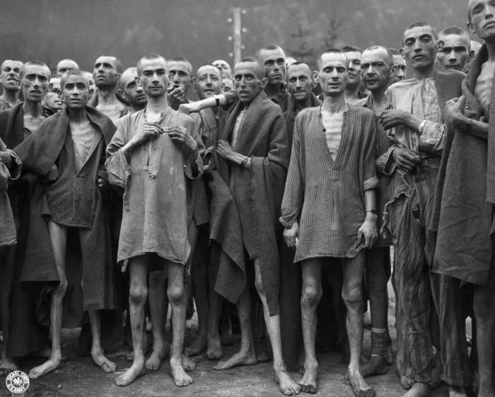 13 фото Холокоста, которые объясняют, что делали нацисты со своими «врагами» - ФОТО 