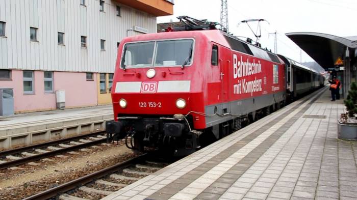 В Германии тестируют пассажирские вагоны, предназначенные для маршрута Баку-Тбилиси-Карс
