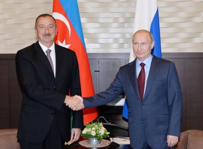 Владимир Путин поздравил Президента Ильхама Алиева 