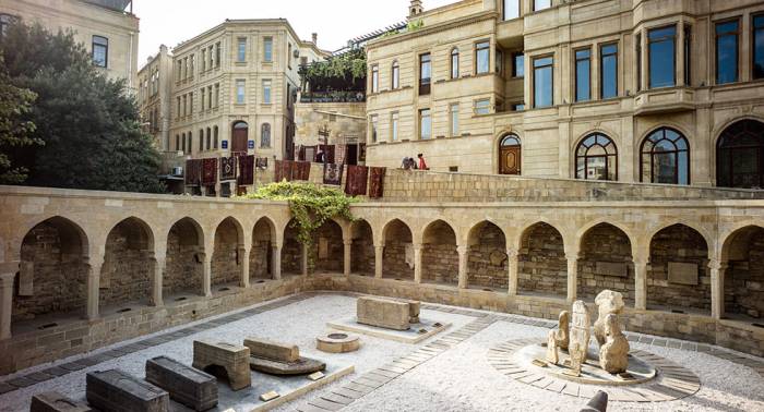 В Баку создан Центр традиционного искусства и Музейный центр
