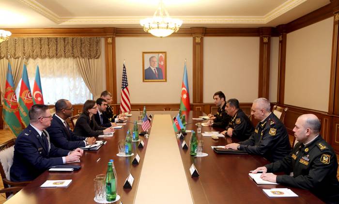 Обсуждены вопросы расширения военно-технического сотрудничества между Азербайджаном и США
