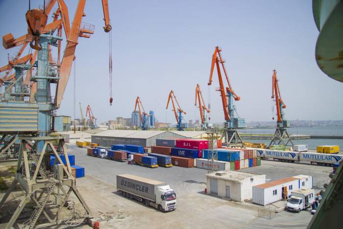 Начаты работы по переносу Бакинского торгового порта
