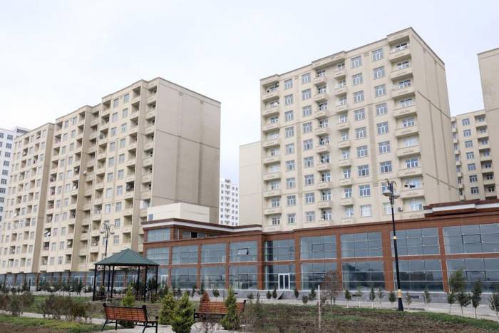 В Азербайджане число обеспеченных жильем инвалидов и семей шехидов достигло 6,7 тыс. 
