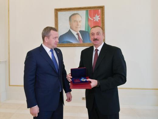 Ильхам Алиев награжден орденом «За заслуги перед Астраханской областью»
