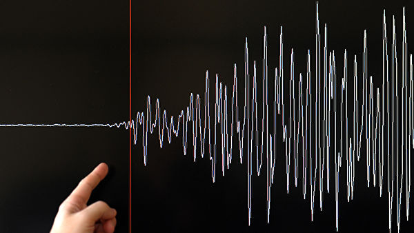 При землетрясении в китайской Сычуани пострадали не менее 16 человек
