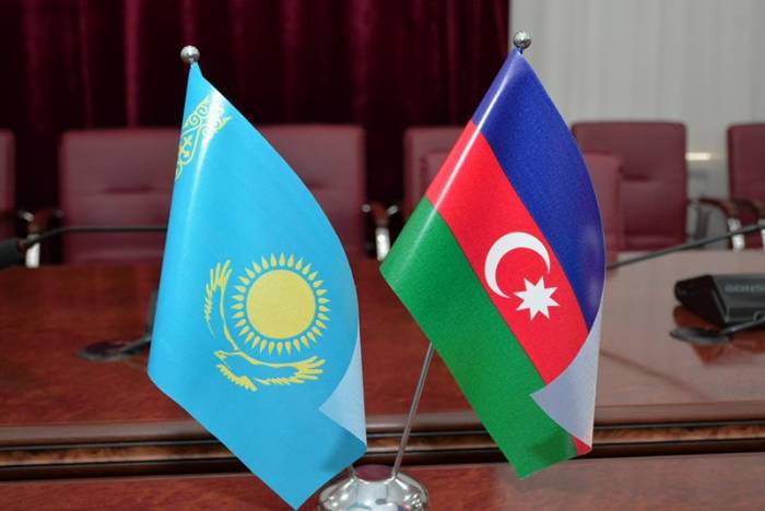 Казахстан и Азербайджан планируют выявить лиц с двойным гражданством