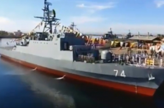 В Иране спустили на воду построенный без иностранной помощи эсминец

