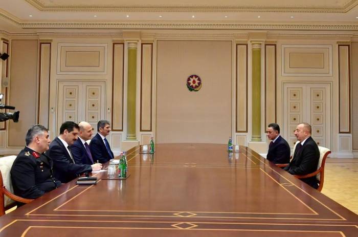 Президент Ильхам Алиев принял министра внутренних дел Турции