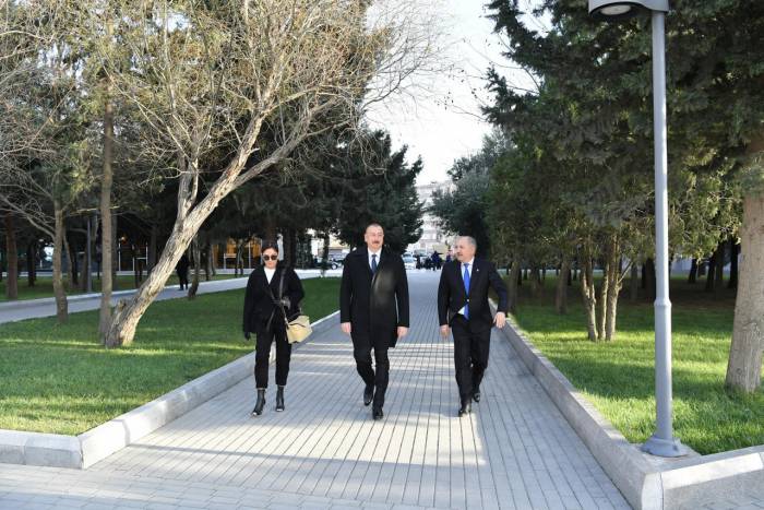 Ильхам Алиев ознакомился с условиями, созданными в парке отдыха в Ясамальском районе Баку - ФОТО