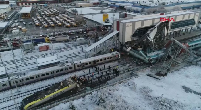 В Турции поезд сошел с рельсов: есть погибшие, десятки раненых - ВИДЕО  - ФОТО 
