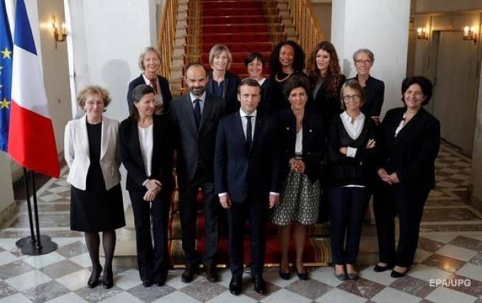 11 женщин Макрона. Самый "чистый" кабмин Франции