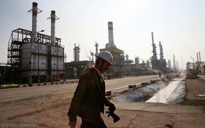СМИ: Турция возобновила закупки иранской нефти