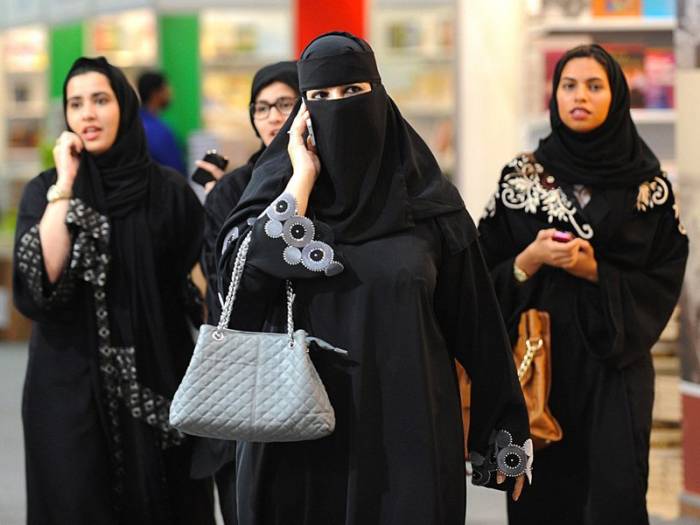 Женщины будут получать SMS о разводе в Саудовской Аравии
