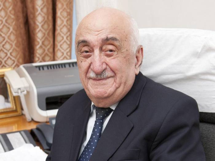 Азербайджанский академик награжден орденом ООН 
