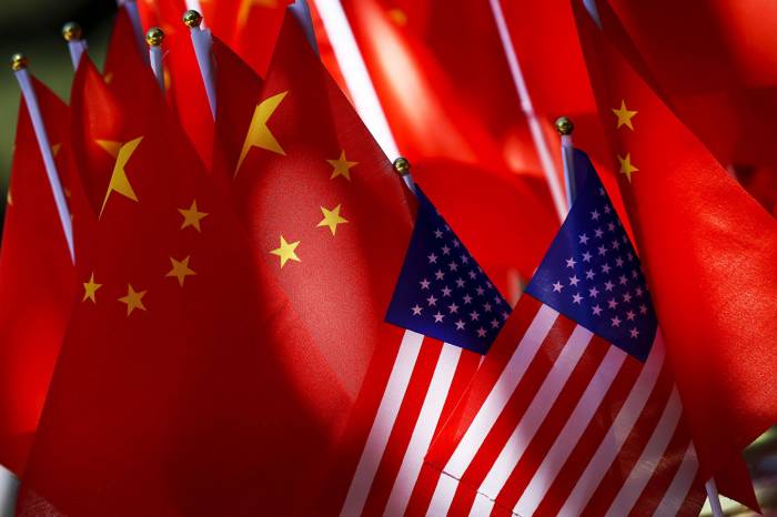 Китай опроверг данные об отмене предварительных торговых переговоров с США
