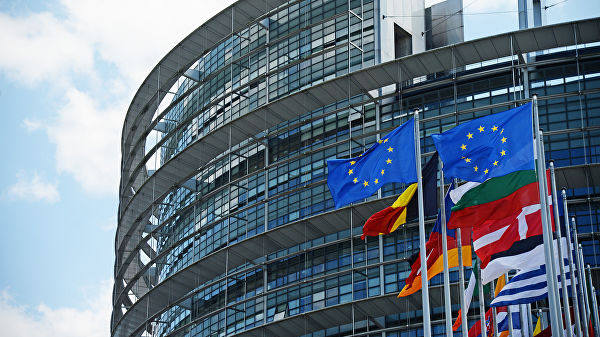 Европарламент призвал Лондон в ближайшие дни прояснить свою позицию по Brexit
