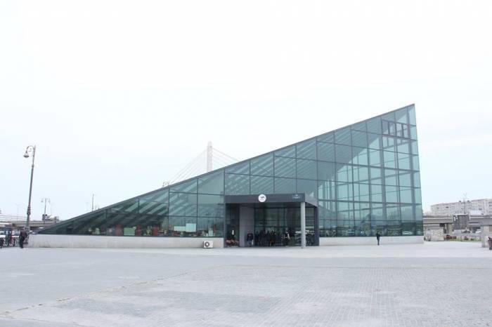 В Баку во второй половине года будет введен в эксплуатацию центр пересадки транспорта
