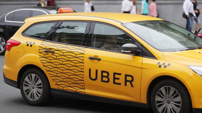 В Брюсселе запретили сервис такси Uber
