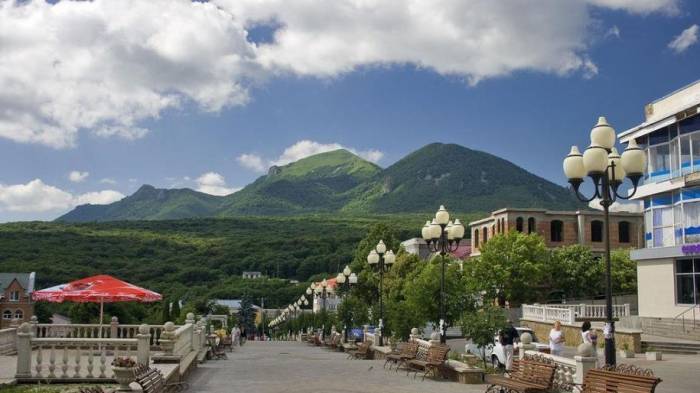 Азербайджанские туристы лидируют по числу туристов в российском Железноводске - ВИДЕО