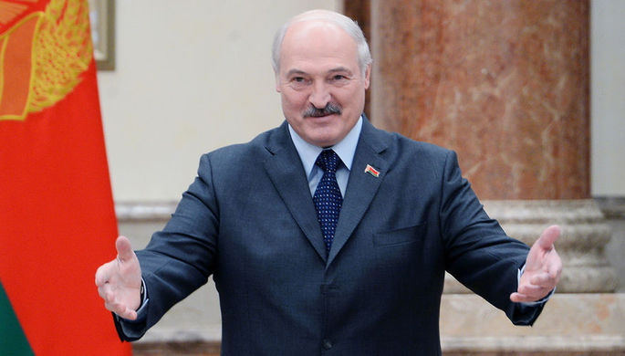 «Правый сектор» пообещал помочь Лукашенко воевать против России
