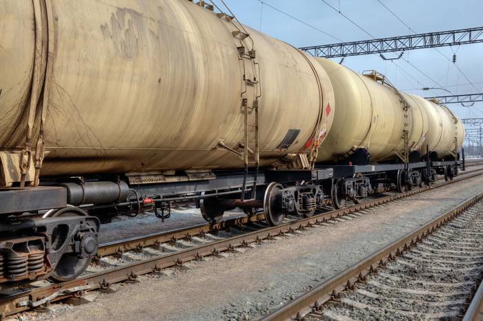Казахстан утвердил тариф на транспортировку российской нефти в Китай
