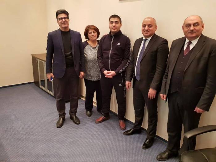 Представители МККК и правозащитники встретились с Мехманом Гусейновым - ФОТО
