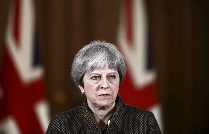 Мэй после провала вотума недоверия выступила с обращением по поводу Brexit
