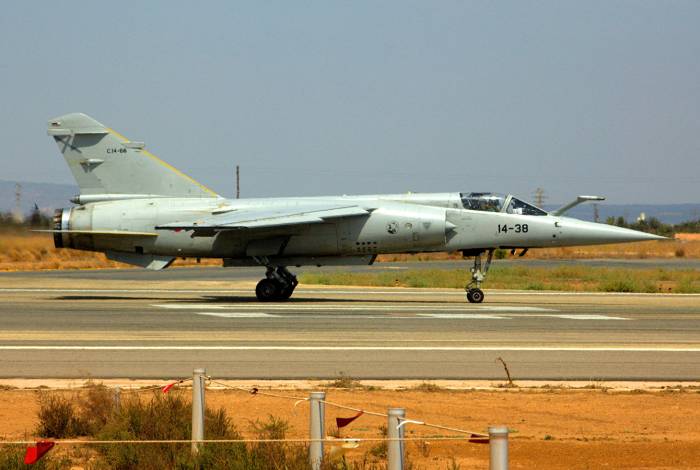 Истребитель ВВС Марокко потерпел крушение на севере королевства
