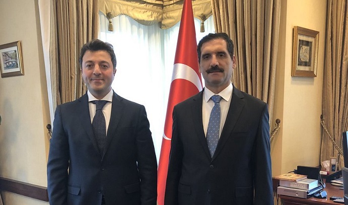 Глава азербайджанской общины Нагорно-Карабахского региона встретился с послом Турции
