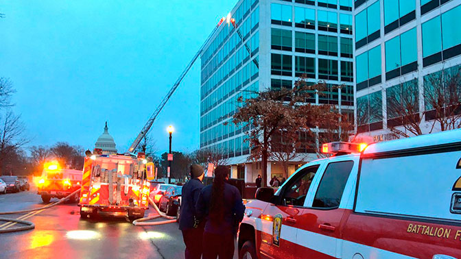 В Вашингтоне пожар повредил студии ведущих американских телеканалов