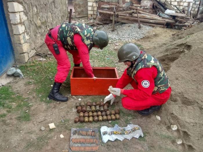 В Агстафинском районе обнаружено 139 единиц неразорвавшихся боеприпасов
