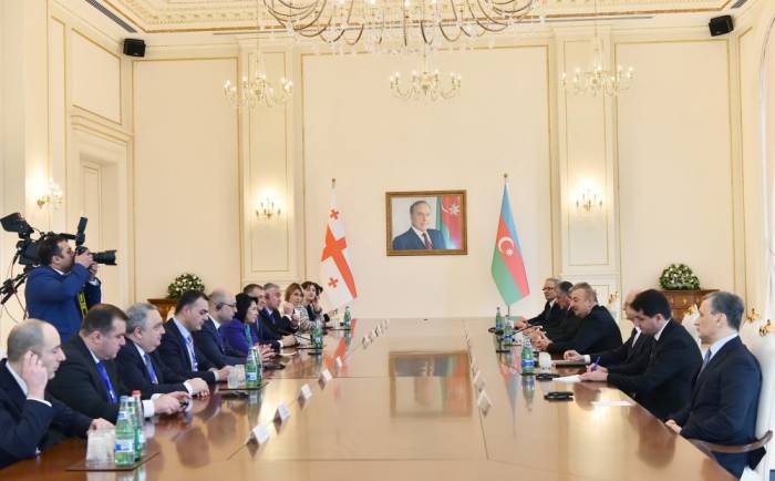 Президенты Азербайджана и Грузии провели встречу в расширенном составе - ОБНОВЛЕНО