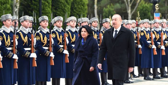 Президент Грузии прибыла в Азербайджан - ФОТО, ОБНОВЛЕНО
