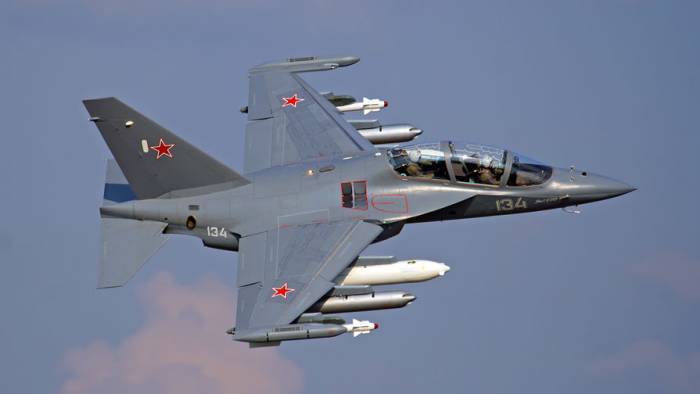 Узбекистан начал переговоры о закупке в России военных самолетов Як-130