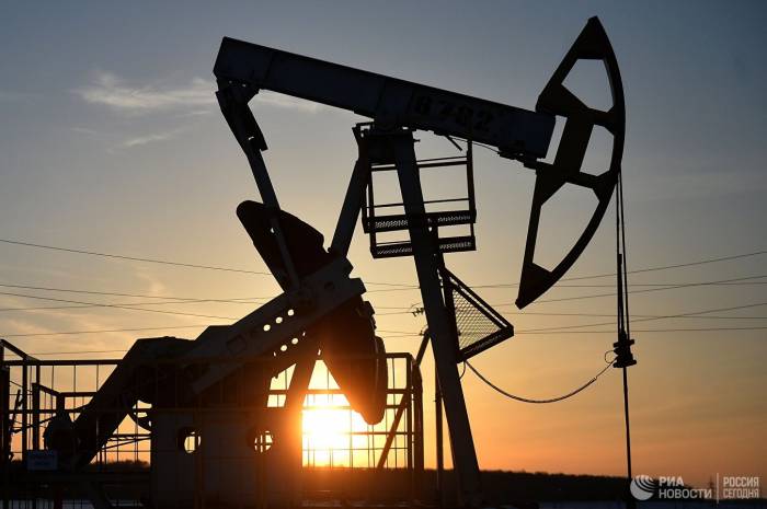 Цена на нефть марки Brent выросла до 61,98 доллара за баррель
