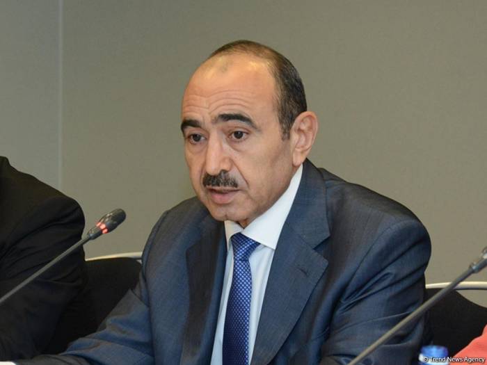 Али Гасанов: Азербайджанская власть открыта к сотрудничеству с каждым лицом и с каждой группой, желающей служить государству и государственности