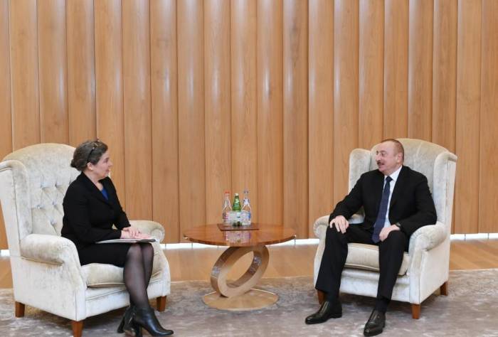 Ильхам Алиев встретился с советником заместителя Госсекретаря США - ФОТО
