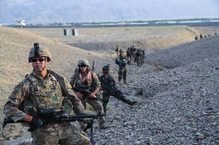 США могут продлить пребывание войск в Афганистане