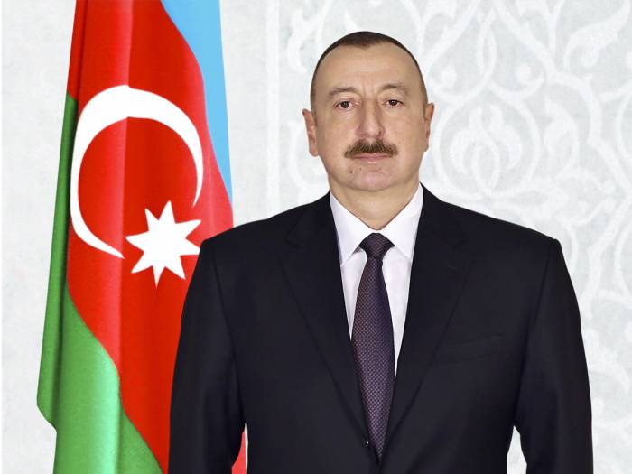 Президент Ильхам Алиев поздравил эмира и премьер-министра Кувейта
