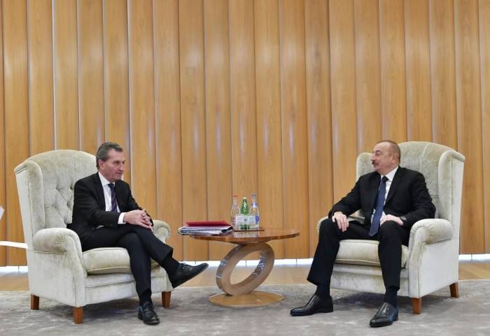 Президент Ильхам Алиев встретился с еврокомиссаром 