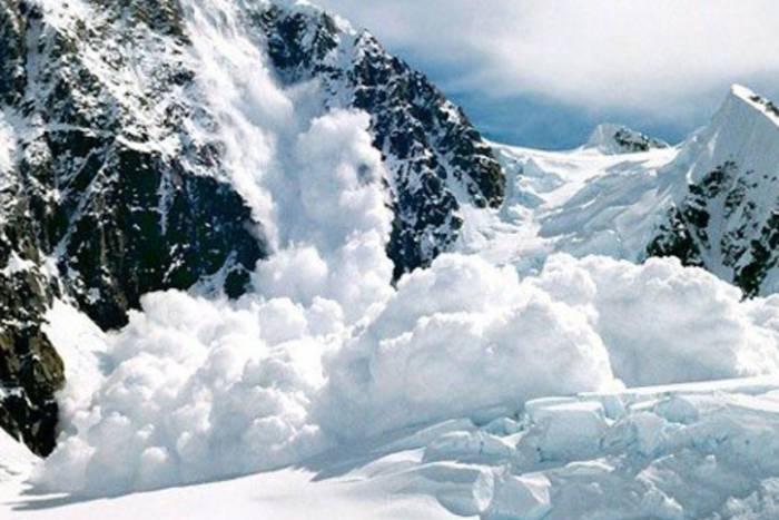 В Азербайджане, в районах Малого Кавказа увеличились запасы снега
