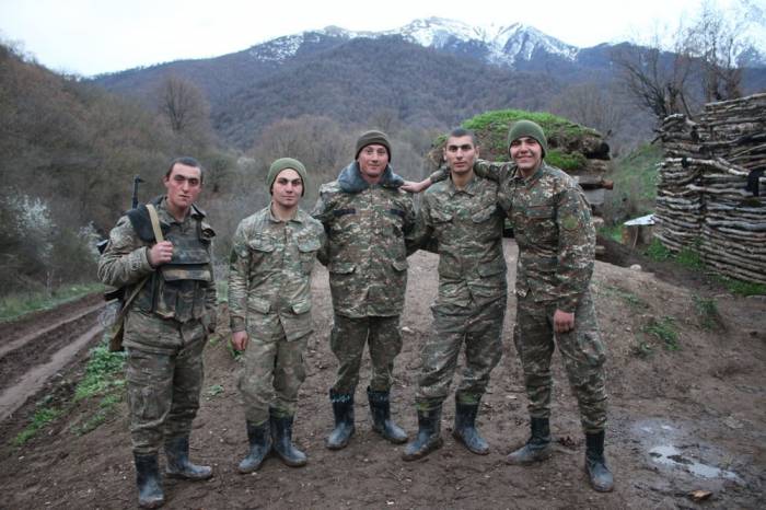 В Армении решили наказывать уклонистов от армии
