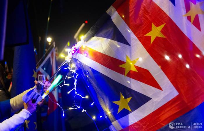 Британия отменит 80-90% пошлин на импорт в случае Brexit без "сделки"