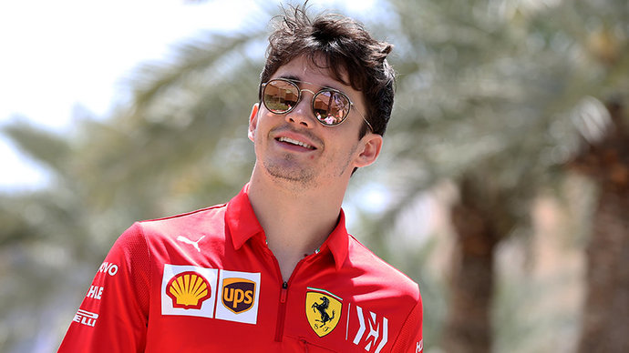 Гонщик "Феррари" Леклер выиграл квалификацию Гран-при Бахрейна

