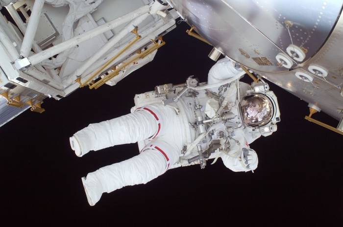 Запланирован первый в истории выход двух женщин в открытый космос
