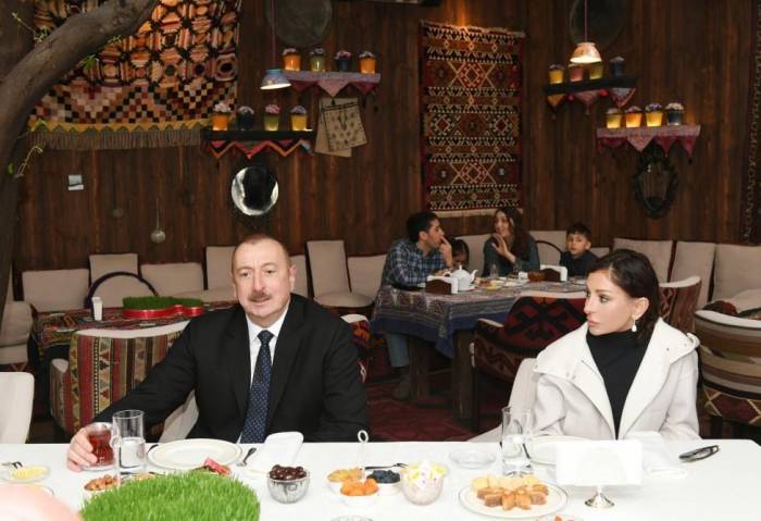 Ильхам Алиев: Наша история охраняется, исторические памятники восстанавливаются, и Ичеришехер сохраняет свой прекрасный облик