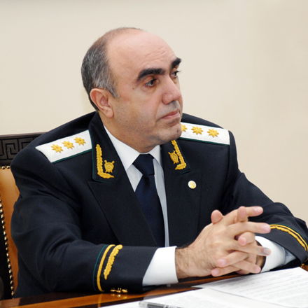 Закир Гаралов: Следственно-оперативная группа проведет экспертизы в связи с пожаром в ТЦ "Диглас" в Баку
